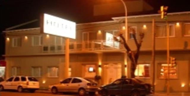 Hotel Mirasierras Тандил Экстерьер фото